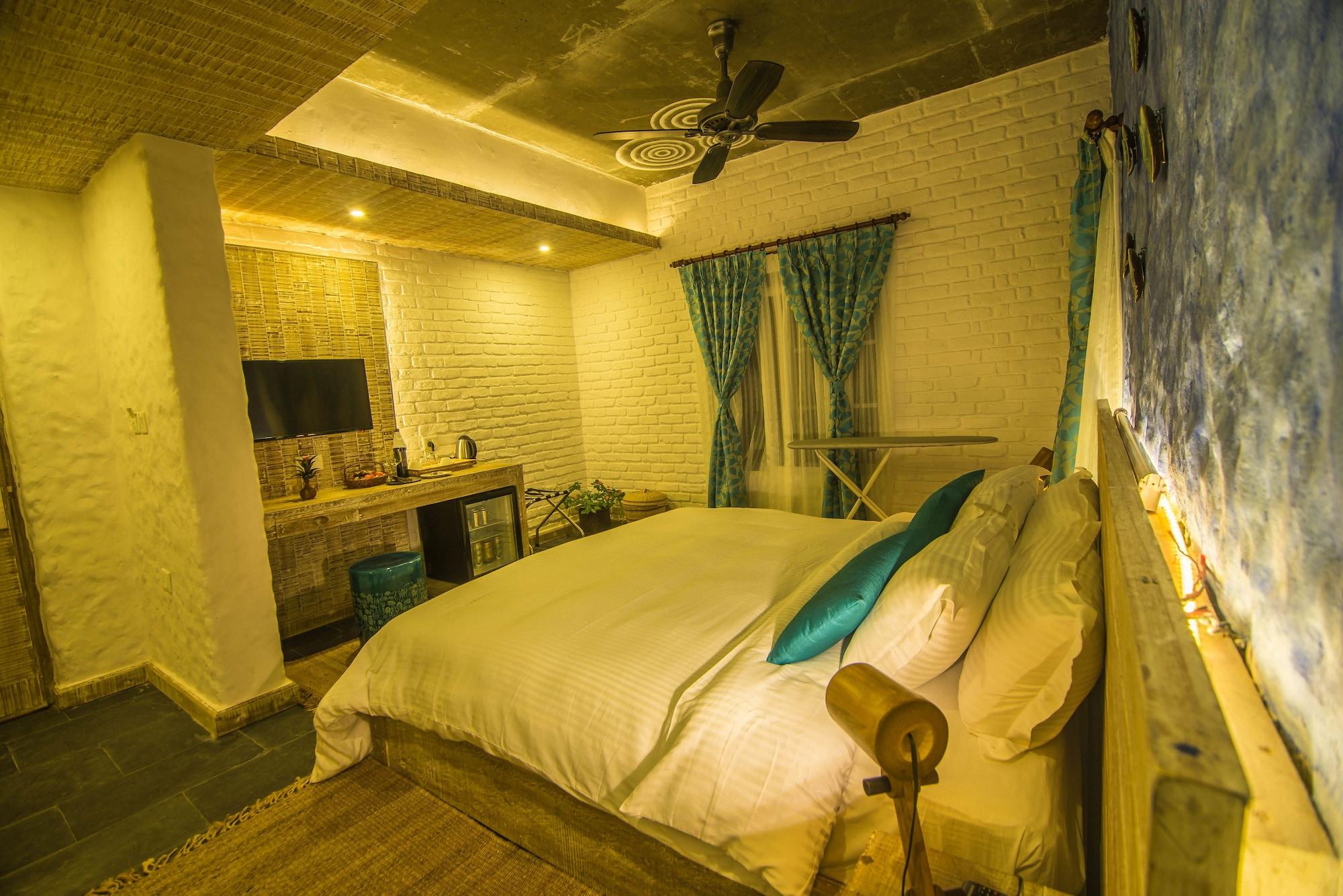 Glacier Hotel & Spa Покхара Экстерьер фото